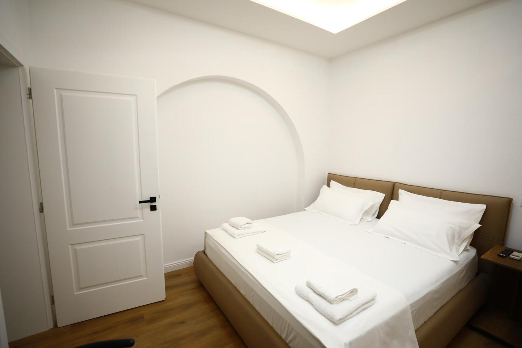 Tirana Sunny Bliss Villa ภายนอก รูปภาพ